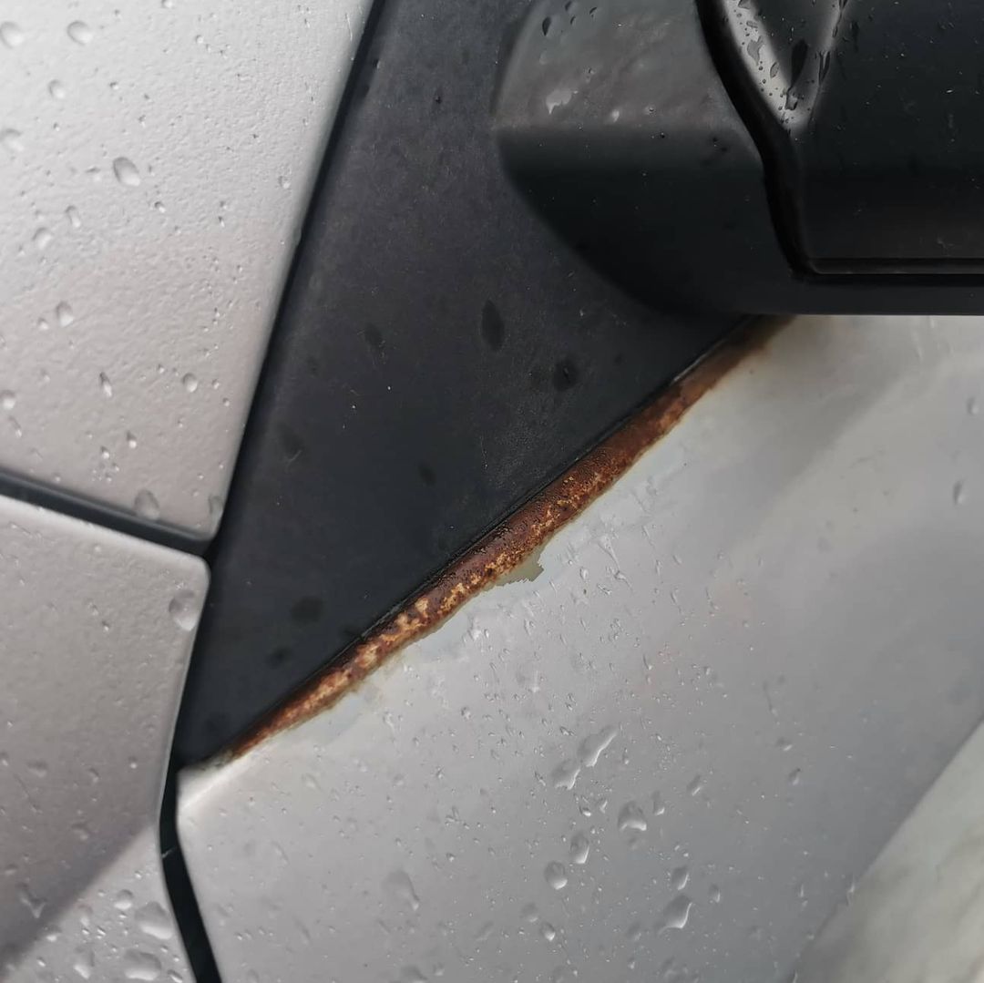 Осмотр брутального Nissan Premera. 